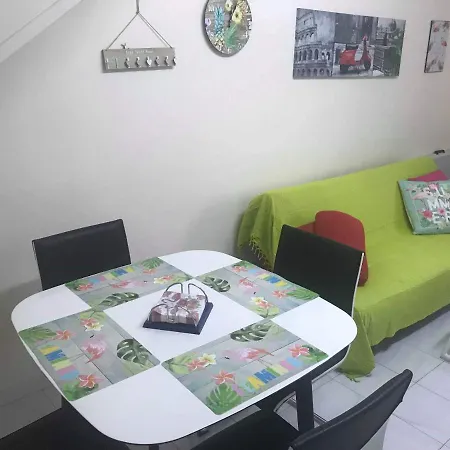 Semesterbostad Kapparis Maizonette Paralimni